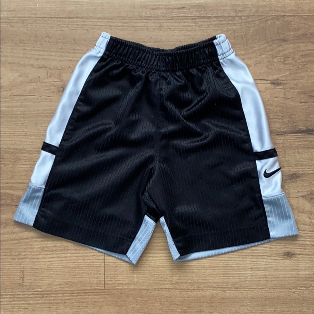 Nike Toddler Basketball Shorst